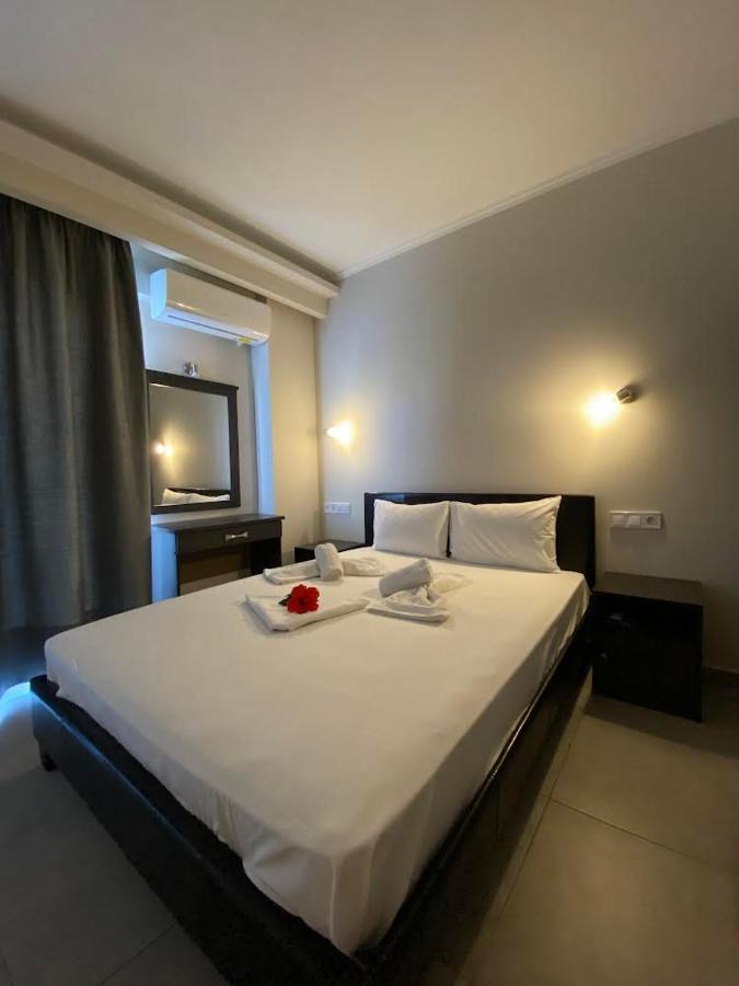 Hotel Banbus Лутра-Едіпсу Екстер'єр фото