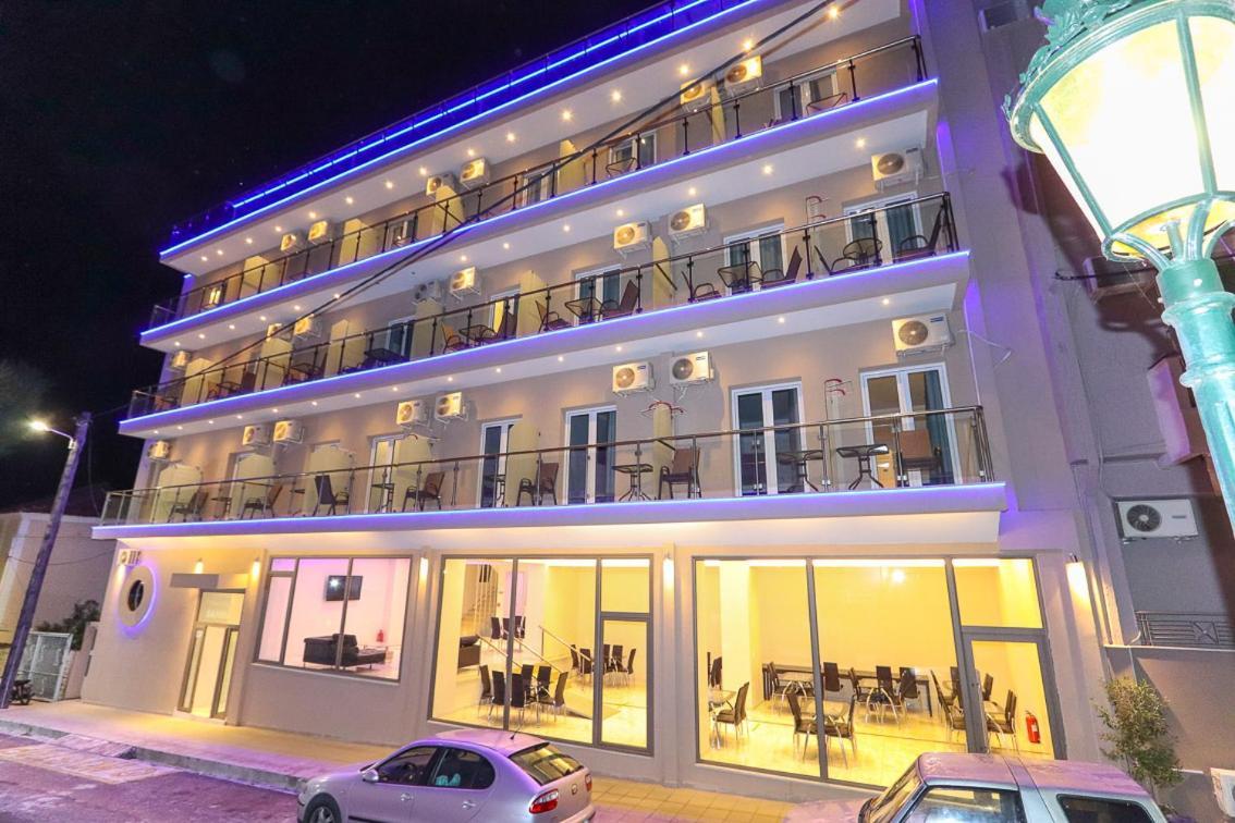 Hotel Banbus Лутра-Едіпсу Екстер'єр фото